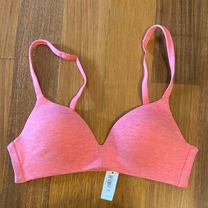 GAP Breathe Wireless Bra